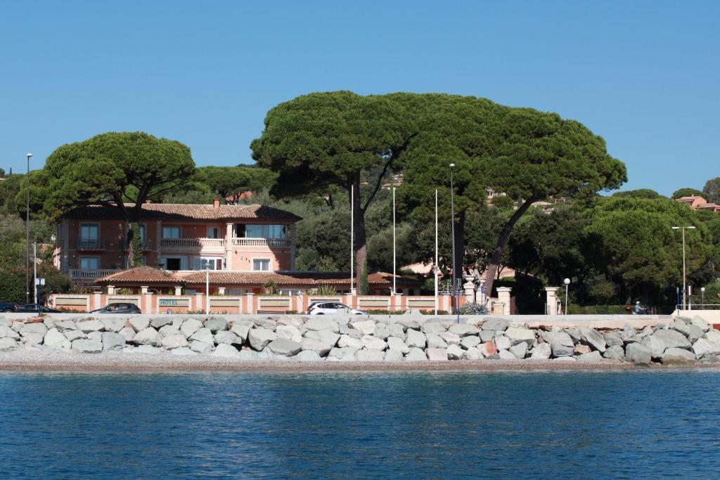 Hotel Martinengo Sainte-Maxime Esterno foto