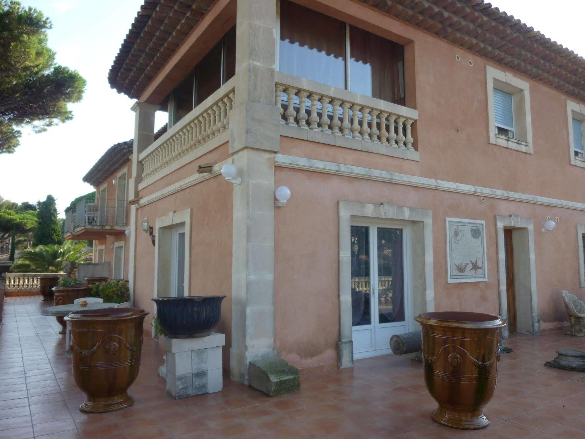 Hotel Martinengo Sainte-Maxime Esterno foto