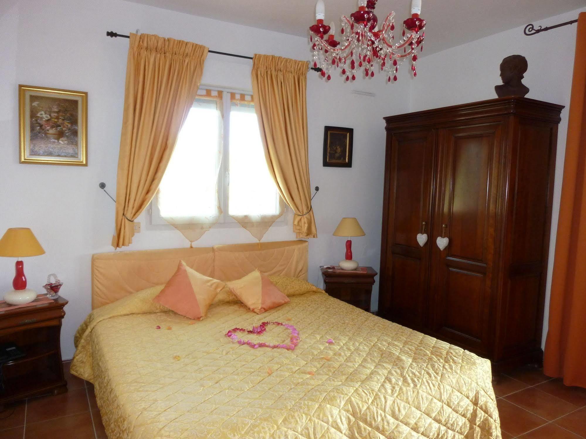 Hotel Martinengo Sainte-Maxime Esterno foto