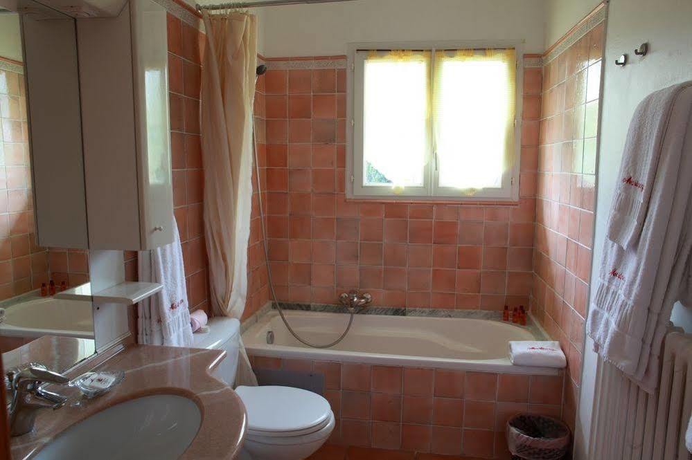 Hotel Martinengo Sainte-Maxime Esterno foto