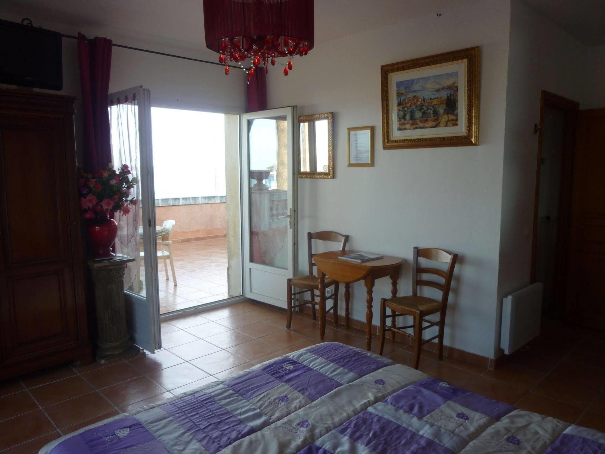 Hotel Martinengo Sainte-Maxime Esterno foto
