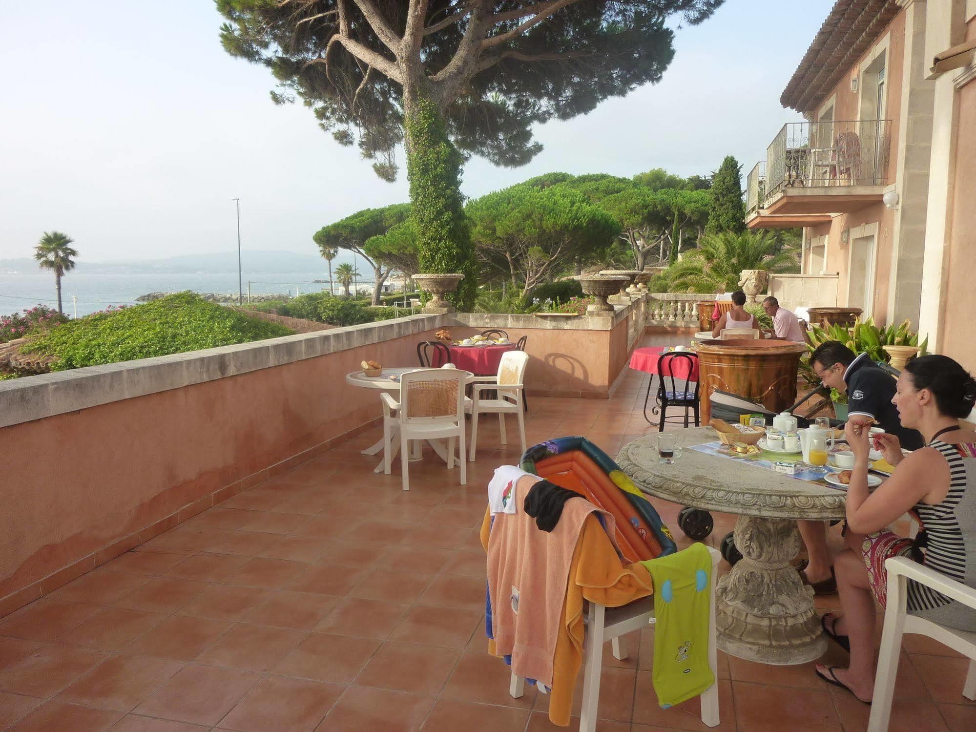 Hotel Martinengo Sainte-Maxime Esterno foto
