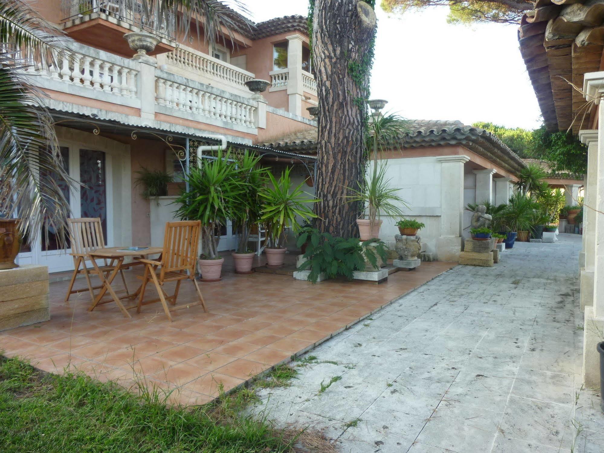 Hotel Martinengo Sainte-Maxime Esterno foto