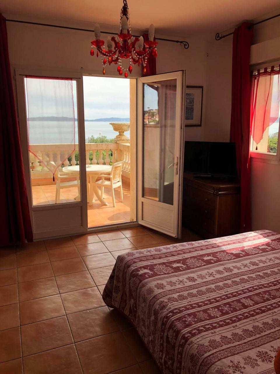 Hotel Martinengo Sainte-Maxime Esterno foto