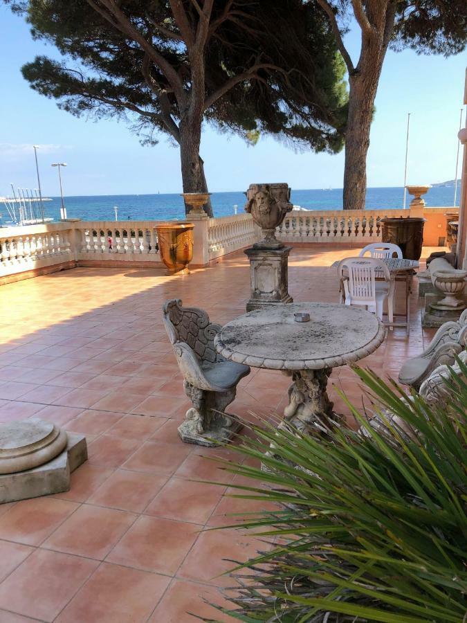 Hotel Martinengo Sainte-Maxime Esterno foto