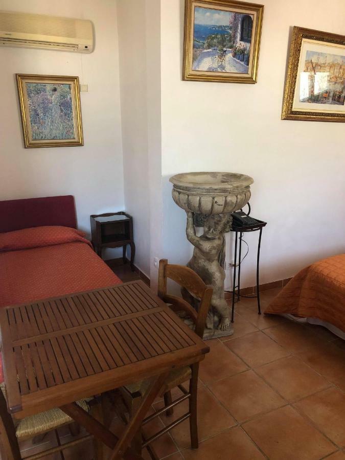 Hotel Martinengo Sainte-Maxime Esterno foto